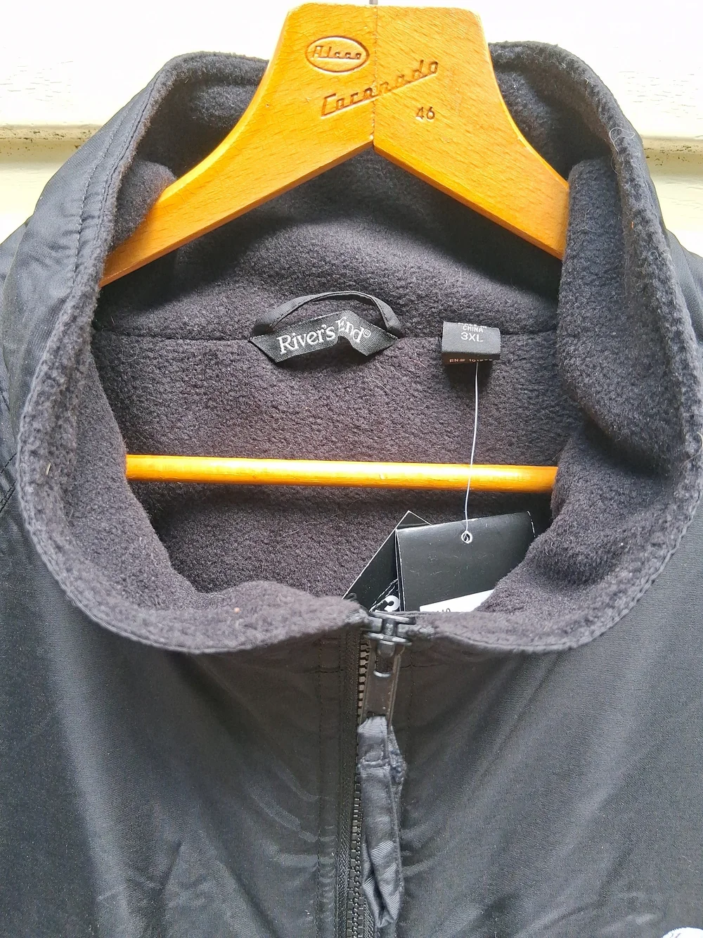 Rivers End lightweight black